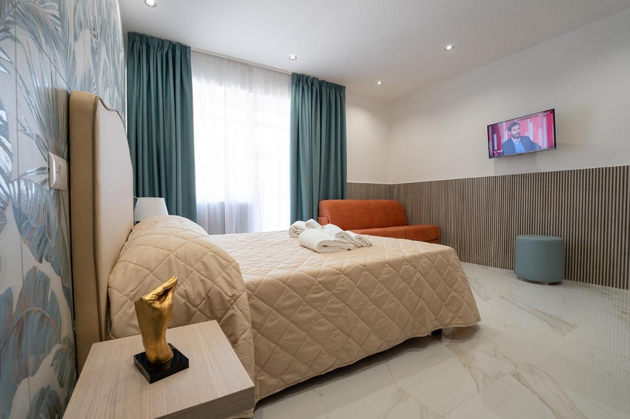 P.c. Boutique H. De Gasperi, Centro, By Clapa Group