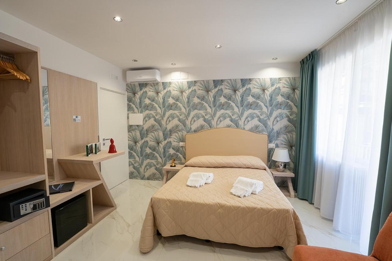 Guest house P.c. Boutique H. De Gasperi, Centro, By Clapa Group