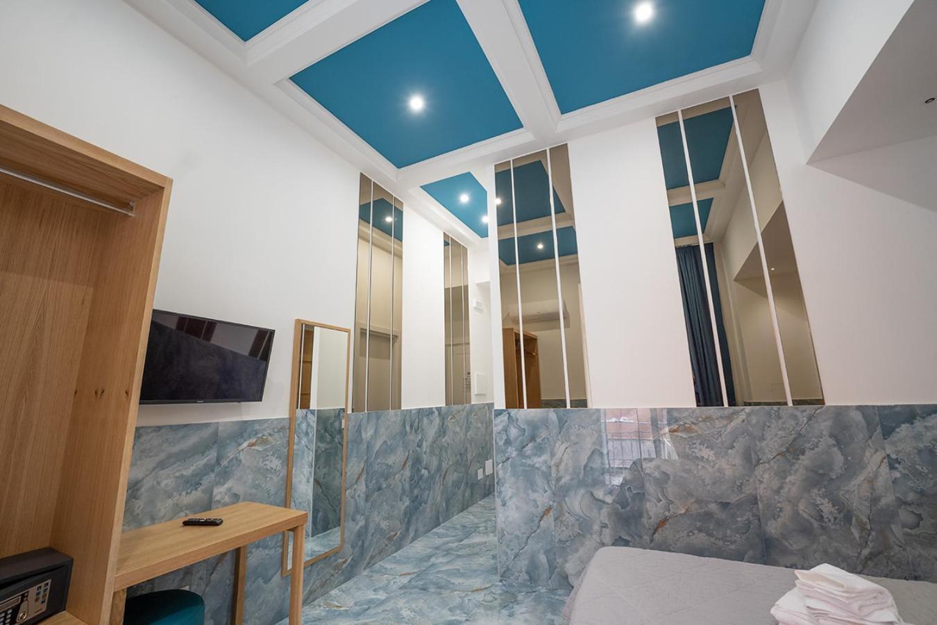 Guest house P.c. Boutique H. De Gasperi, Centro, By Clapa Group *