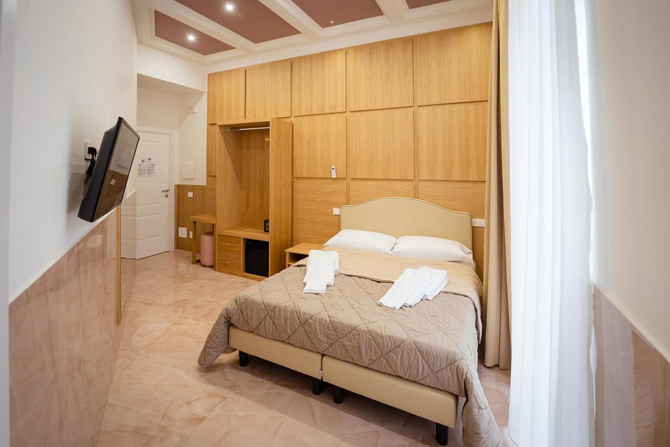 Guest house P.c. Boutique H. De Gasperi, Centro, By Clapa Group